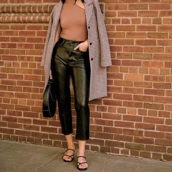 SOLD - Abercrombie & Fitch Curve Love Ankle Straigh Vegan Leather Pant - Picture 2 of 3